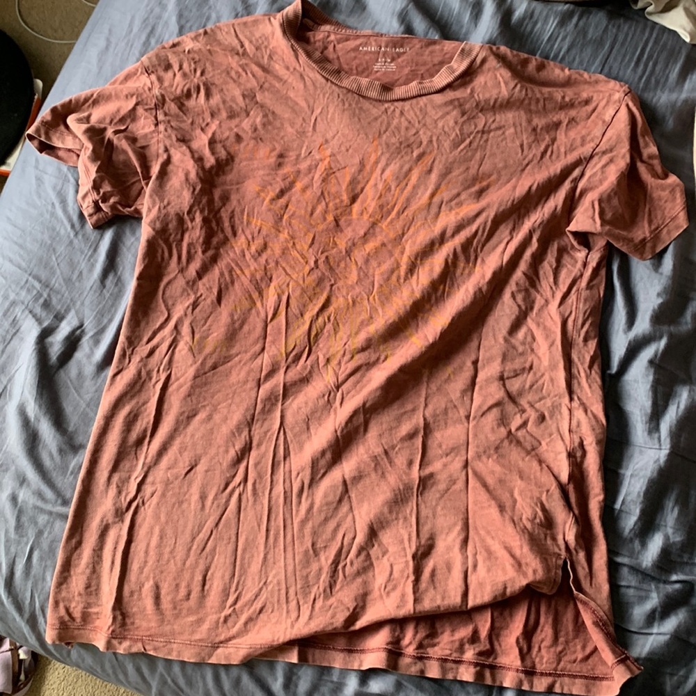 Cute oversized American eagle tshirt with sun design